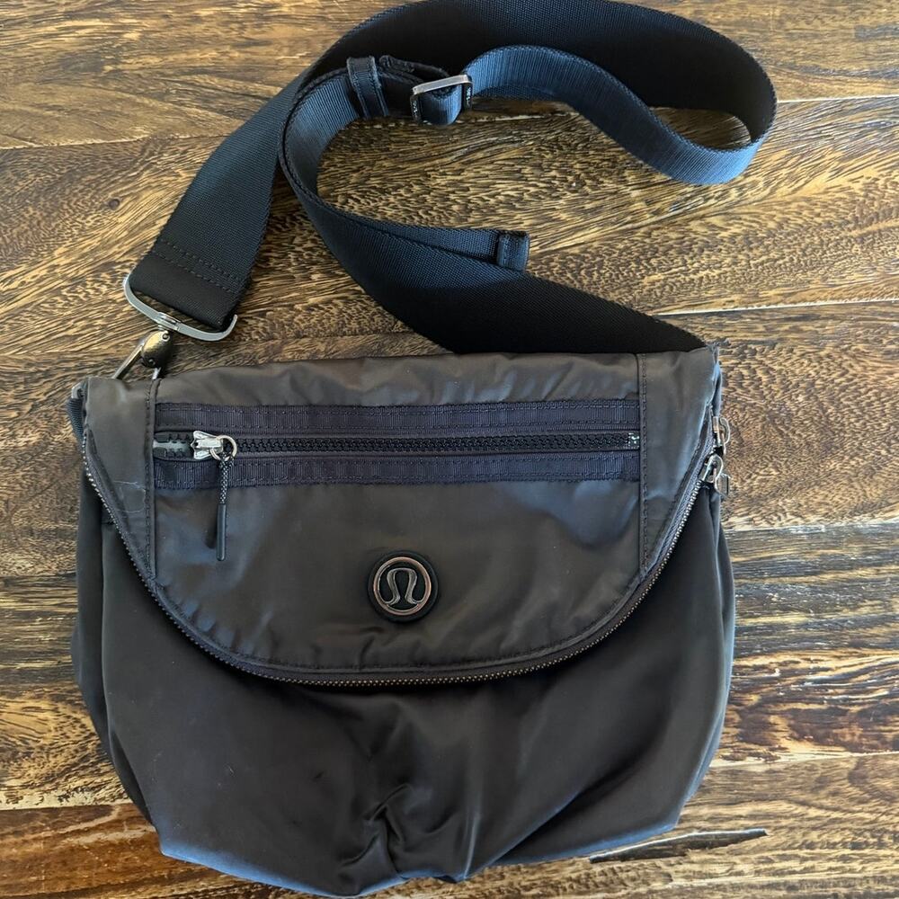 Lululemon All Night Festival Bag 5L Crossbody